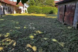 KUĆA ZA RUŠENJE I VELIKO GRAĐEVINSKO ZEMLJIŠTE, Prelog, Ev