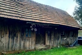 Imanje u Ogulinu sa građevinskom dozvolom, Ogulin, Kuća