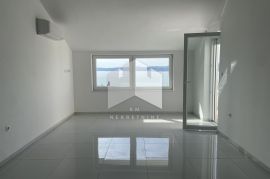 Crikvenica, stan 2S+DB, blizina mora, Crikvenica, Appartment