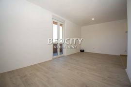 Zemun, Altina, Ugrinovacki put , 3.0, 56m2, Zemun, Appartment