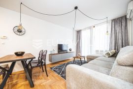 Zagreb, Vrbik, moderno uređen dvosoban stan NKP 57 m2, Zagreb, Appartamento