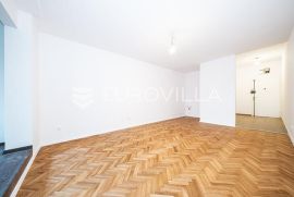 Zagreb, Jarun, uređen jednosoban stan NKP 37 m2, Zagreb, Flat