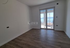 Crikvenica - stan 3S+DB sa pogledom na more, 110m2, Crikvenica, Appartamento