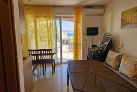 Apartman PRODAJA Pašman 40 m2, 2s,150 m od mora, pogled na more, Pašman, Famiglia