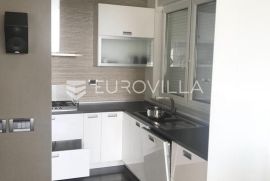 Zagreb, Šestine, odličan četverosoban stan NKP 160 m2 s 2 garaže, Zagreb, Appartement