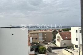 Zadar, Žmirići, dvosoban stan na mirnoj lokaciji s garažnim mjestom, Zadar, Apartamento