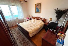 RIJEKA, TURNIĆ - 2SKL, 55 m2, loggia, pogled!, Rijeka, Appartment