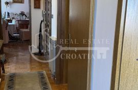 Prodaja, Srebrnjak, stan u kući sa garažom i vrtom, Zagreb, Flat