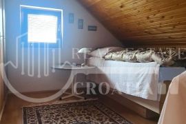 Prodaja, Sv. Ivan Zelina, samostojeća kuća sa okućnicom 1671m2  i garažama, Sveti Ivan Zelina, Casa