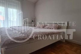 Prodaja, Donja Dubrava, nekretnina sa 2 stambene jedinice i okućnicom, Zagreb, Maison