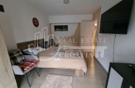 Prodaja, Ravnice, Kolonija kuća 258m2 sa okućnicom i garažom, Zagreb, Appartement