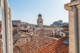 Prodaja, Dubrovnik, Kamena kuća 215m2 u staroj jezgri Dubrovnika, Dubrovnik, House