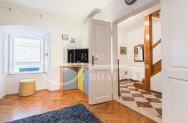 Prodaja, Dubrovnik, Kamena kuća 215m2 u staroj jezgri Dubrovnika, Dubrovnik, House