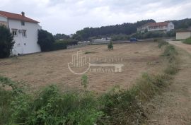 Prodaja, Rab, građevinsko zemljište 2082m2 sa ogromnim poslovnim potencijalom, Rab, Γη