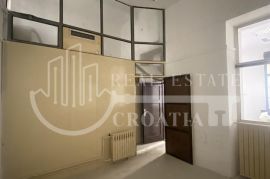 Prodaja, poslovni prostor 125,77m2 u Kačićevoj ulici u centru Zagreba, Zagreb, Commercial property