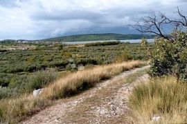 DONJE POLJE - Građevinsko zemljište 2500 m2, Šibenik - Okolica, Zemljište