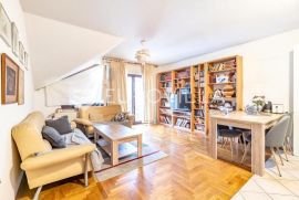 Zagreb, Kajzerica, dvoetažan trosoban stan, NKP 64 m2, Zagreb, Appartement