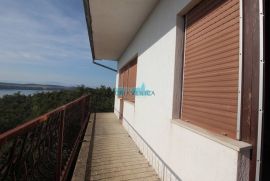 JADRANOVO - KUĆA 1.red do mora!, Crikvenica, Ev