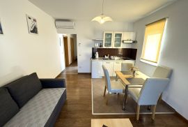 Stan s terasom na prodaju, Poreč, Istra, Poreč, Appartement