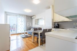 Split, Visoka, lijepi studio apartman na izvrsnoj lokaciji s pogledom na more, Split, Διαμέρισμα