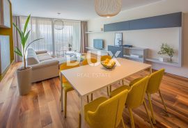 OPATIJA, CENTAR - luksuzan stan u novogradnji s bazenom, pogled, blizu mora i Opatije, Opatija, Appartment