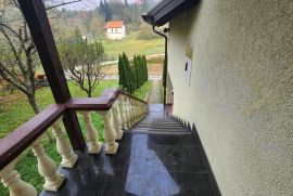 Vila sa bazenom podno dvorca nadomak Krapinskih Toplica!, Krapinske Toplice, Casa