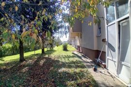 Lijepo uređen stan nedaleko centra Velike Gorice, Velika Gorica, Appartment