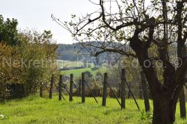 Babotok - klijet, Kapela, Casa