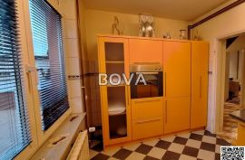 Kuća 197 m2 – Repušnica *Dvije garaže* (ID-2482/E), Kutina, Kuća