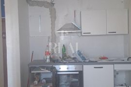 Prodaja stana u neboderu na Podmurvicama 1S+DB  41 M2, Rijeka, شقة