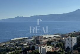 Prodaja stana u neboderu na Podmurvicama 1S+DB  41 M2, Rijeka, شقة