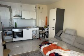 Prodaja stana u neboderu na Podmurvicama 1S+DB  41 M2, Rijeka, شقة