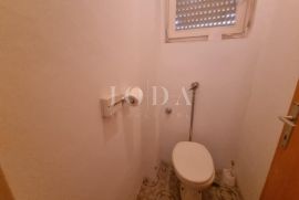 NOVI VINODOLSKI, stan na odličnoj lokaciji, Novi Vinodolski, Apartamento