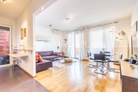 Zagreb, Maksimir, moderno uređen dvosoban stan NKP 57 m2 + VPM, Zagreb, Appartamento