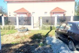 Pećinci - Ašanja - 145m2+25ari ID#23302, Pećinci, Σπίτι