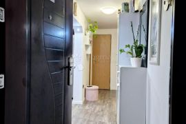 Simpatičan stan sa potencijalom, Split, Appartment