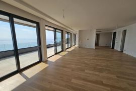 PENTHOUSE SA VLASTITIM BAZENOM, Opatija, Daire