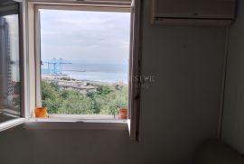 KRNJEVO - DOBAR MALI STAN NA II KATU, Rijeka, Flat