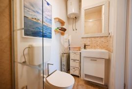 Rovinj stari grad, romantičan apartman u prizemlju zgrade, Rovinj, Kвартира