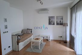 Ičići stan 1S+DB, 46.6 m2 , visoko prizemlje, Opatija - Okolica, Appartment