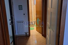 Ičići stan 1S+DB, 46.6 m2 , visoko prizemlje, Opatija - Okolica, Appartment