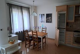 Ičići stan 1S+DB, 46.6 m2 , visoko prizemlje, Opatija - Okolica, Appartment