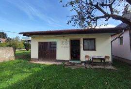 Kuća PRODAJA Centar + garaža i dvorište!, Varaždin, House