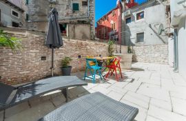 ISTRA, ROVINJ - Dizajnerski apartmen s pomoćnom jedinicom 50m od rive, Rovinj, شقة