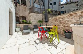 ISTRA, ROVINJ - Dizajnerski apartmen s pomoćnom jedinicom 50m od rive, Rovinj, شقة