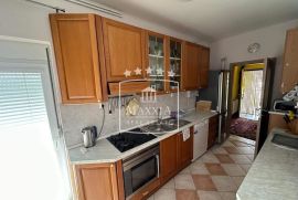 Podgradina - VILLA imanje 1683m2 bazen! 497000€, Posedarje, Kuća