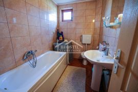 Palilula - Borča - 282m2+19,85ari ID#23358, Palilula, Haus