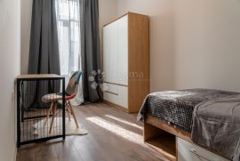 RIJEKA ADAPTIRAN, NAMJEŠTEN STAN 4S+DB SA VELIKIM BALKONOM, Rijeka, Wohnung