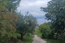 Građevinsko zemljište u prvom redu do mora, Omiš, Land