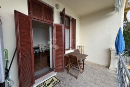 Opatija, 53 m2, balkon, lođa, POGLED na MORE, Opatija, Appartamento